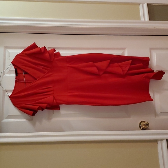 Knitee red flutter sleeve front ruffle dress. - Picture 2 of 9